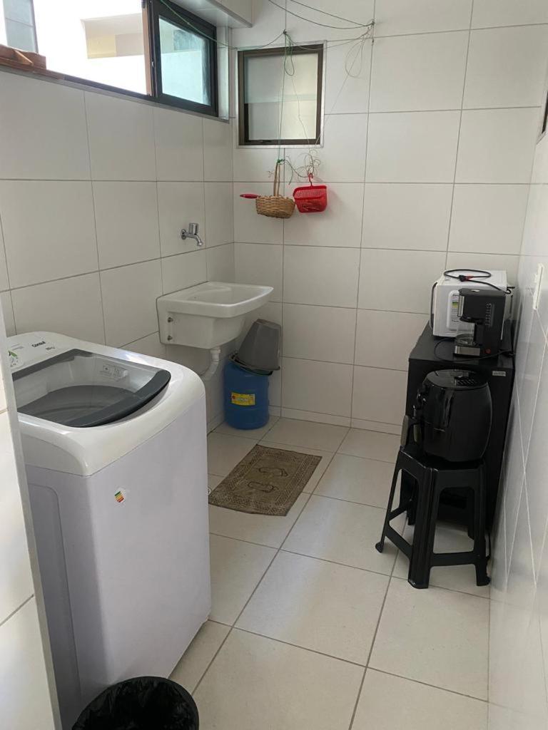 Apartamento Apto Ponta Verde - Antonio Oliveira Jr *